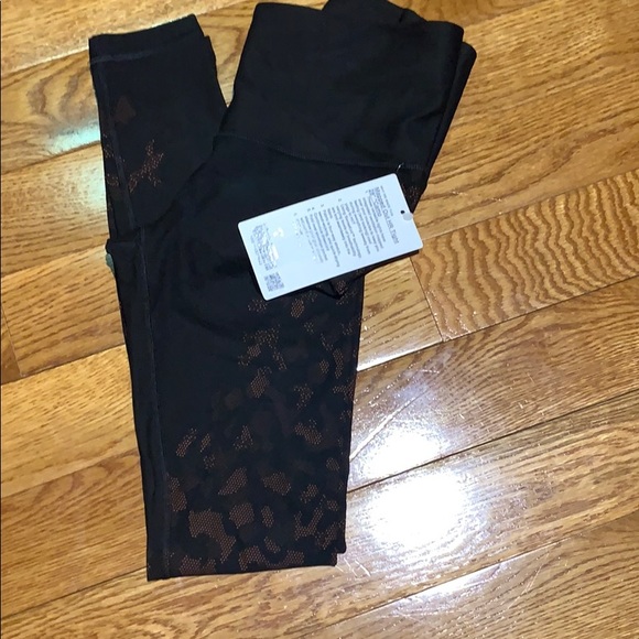 lululemon athletica Pants - Lululemon Mapped Out HR Tight 28’’ *Camo